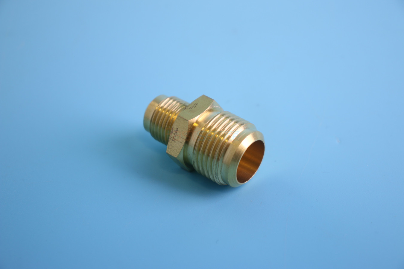 Соединитель 3/8" - 5/8" 1