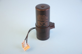 Конденсатор E06 80uF 220-275V