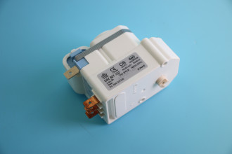 Таймер холодильника Ariston Indesit C00173680