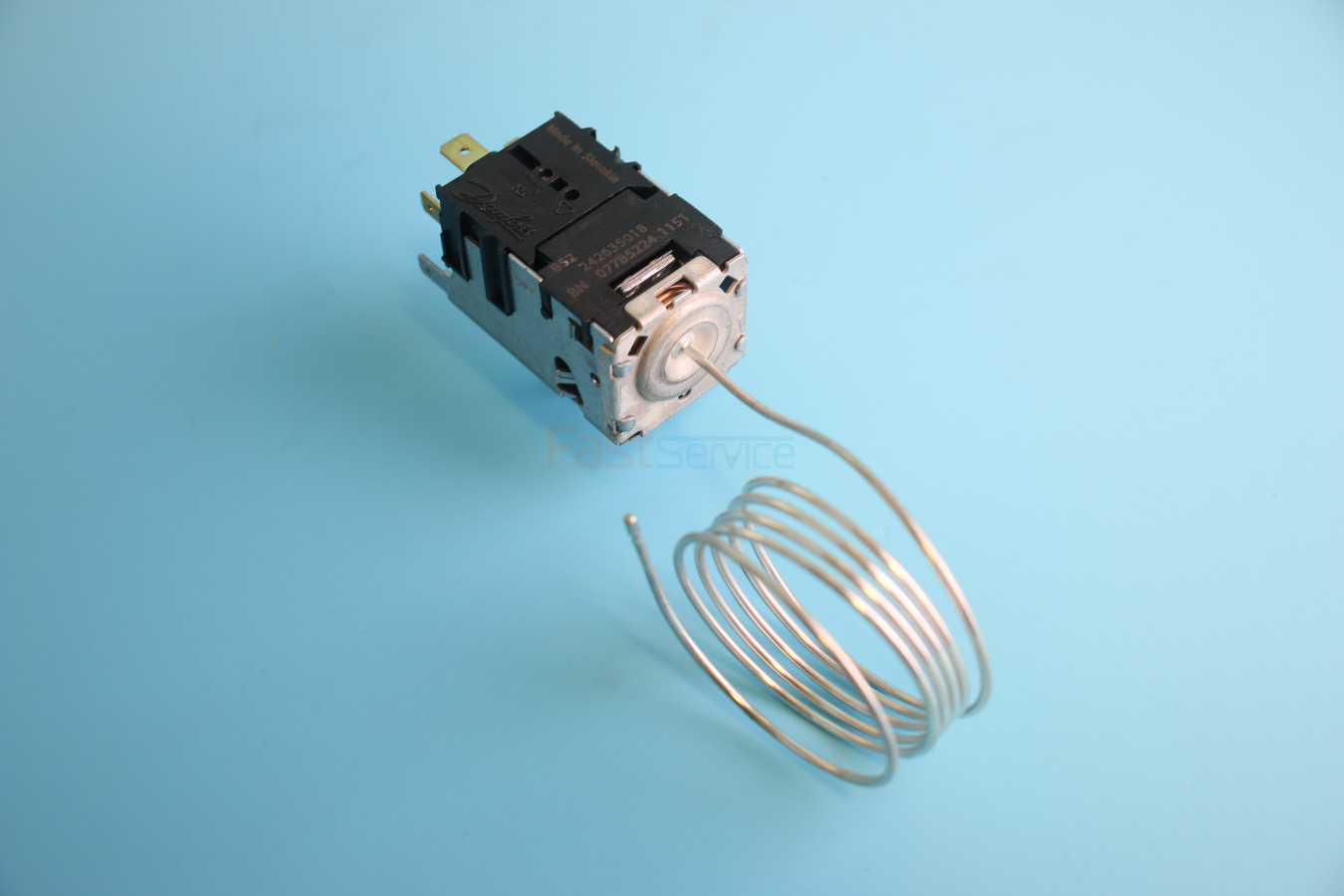 Термостат Danfoss 077B5224 1