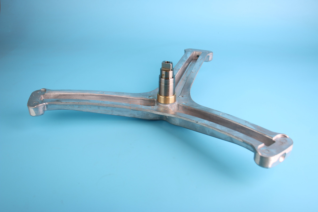 C00290837 EBI Cod 812 Крестовина Ariston Indesit для бака TITANIUM 6205 6206 H74